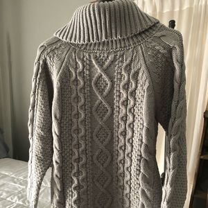 Warm ⛄️ sweater!